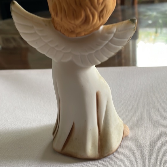 Ceramic Angel Statue - Picture 3 of 4